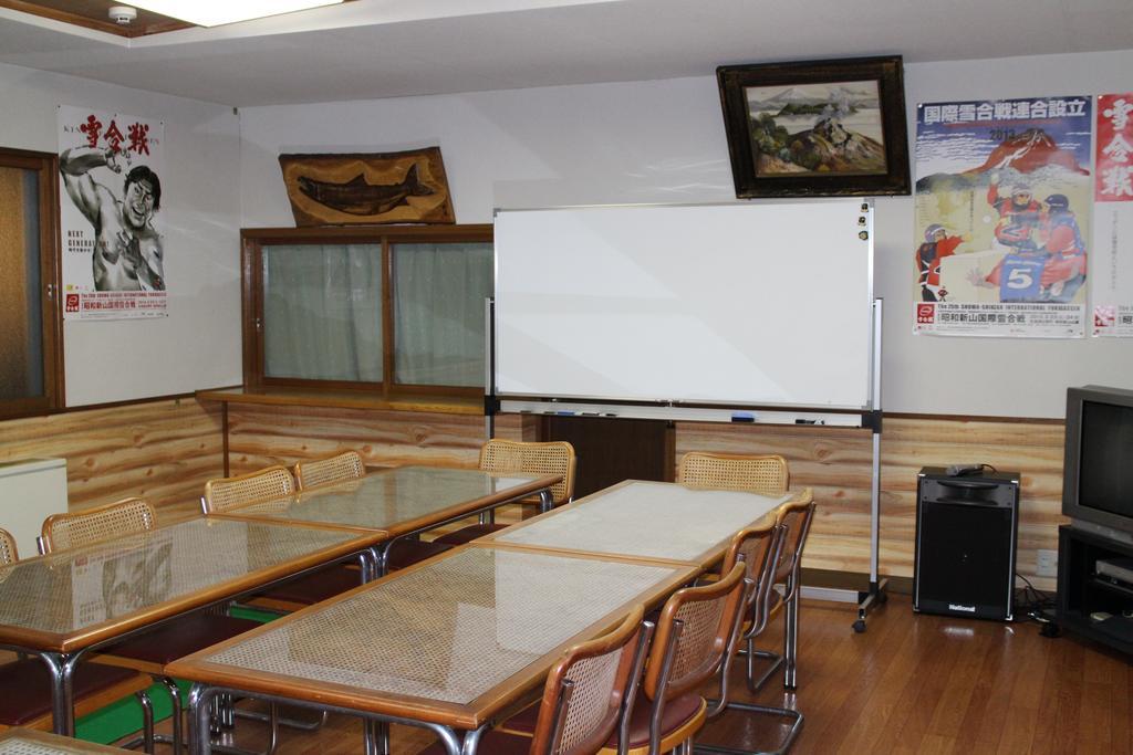 ホテル中の島別館 Sobetsu Luaran gambar